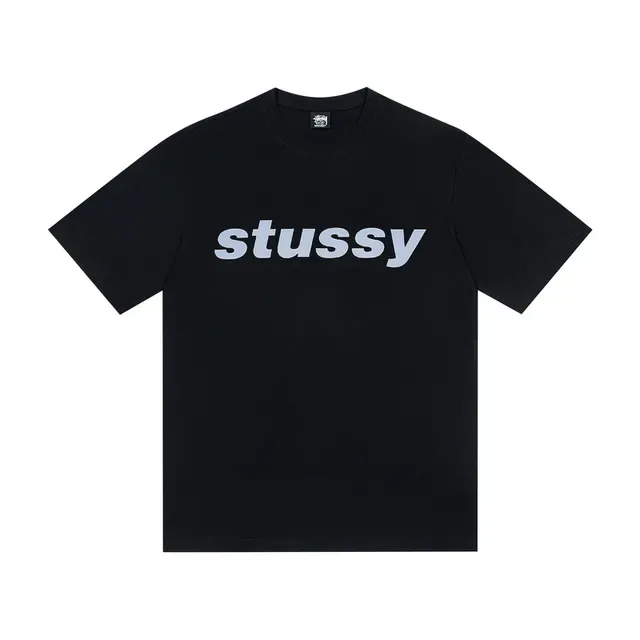 Camiseta gráfica Stussy Stock Logo branca e preta 3
