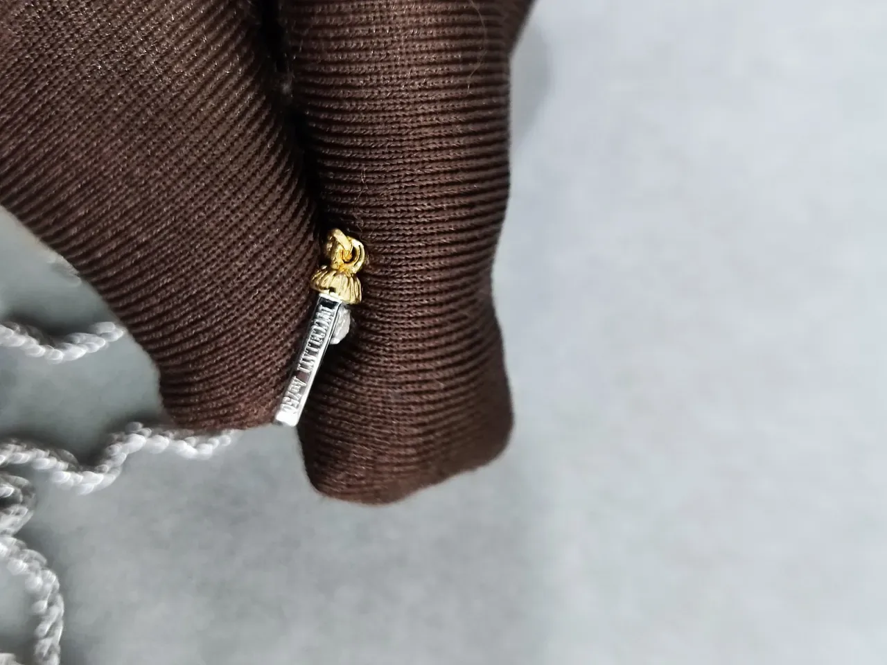 Tiffany & Co. फ्लोरल क्वाट्रेफॉइल पेंडेंट सिल्वर व्हाइट पवेसेट डायमंड नेकलस 3