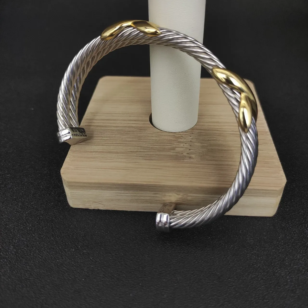 Tiffany & Co. HardWear Bicolor Cable Trenzado Motivo Hoja Brazalete 6