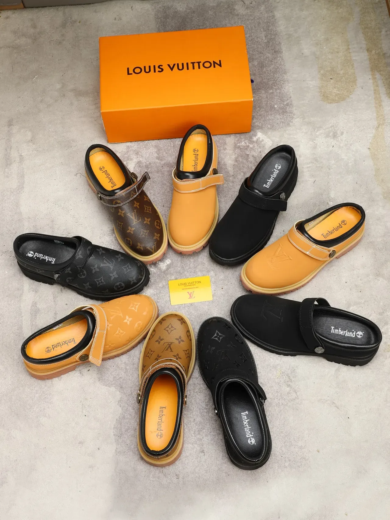 Timberland नारंगी काली स्लिप ऑन क्लॉग मेडैलियन स्ट्रैप केजुअल जूते 3