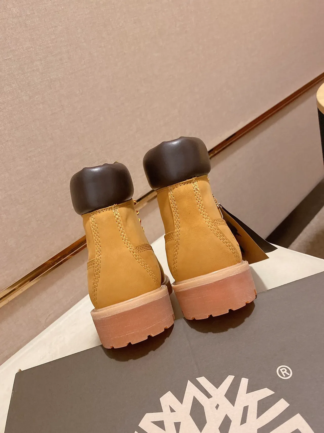 Timberland Premium Bottes de travail nubuck wheat 6 pouces 3