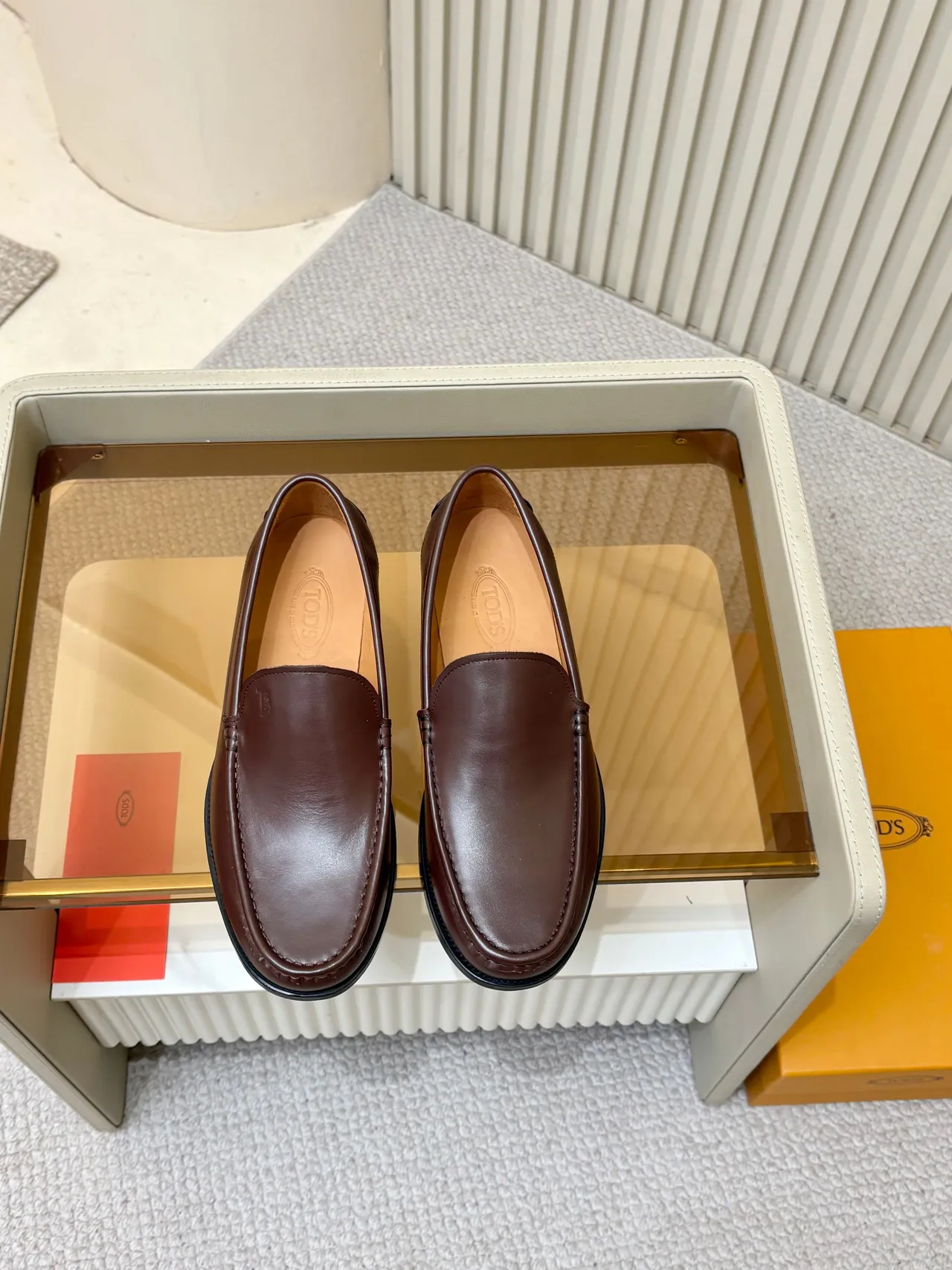 Tod's বাদামী কালো চামড়া Moc-Toe সেলাই লুফার 5