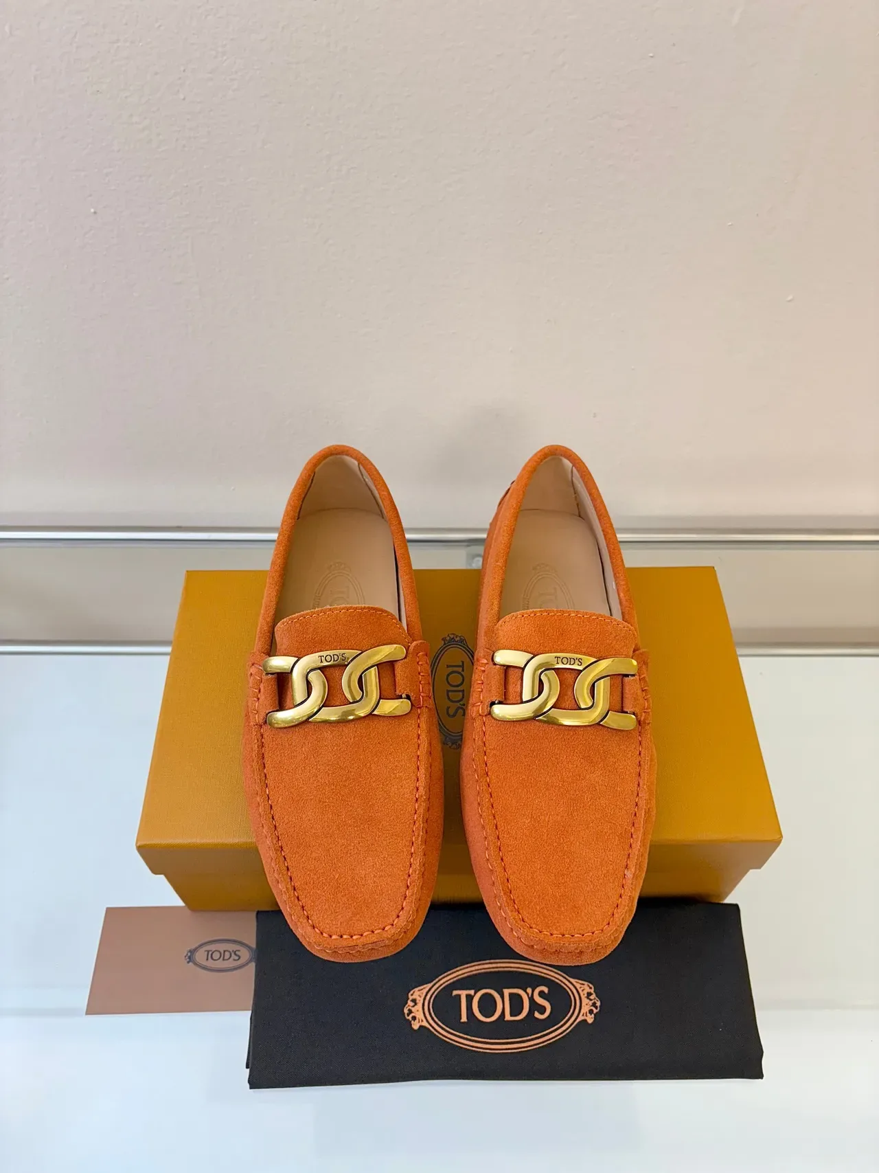 حذاء Tod's Gommino برتقالي جلد سويدي مع Horsebit 6
