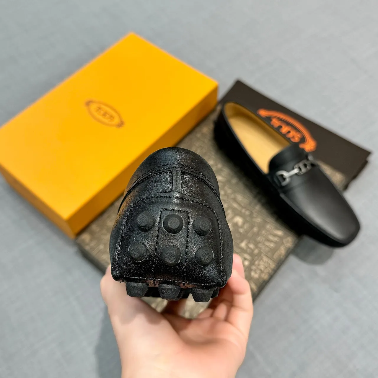 Tod's Horsebit Loafer काला चमड़े का लोफर 3