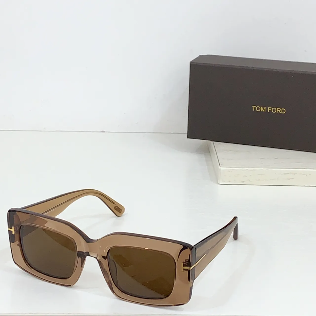 Tom Ford Tina óculos de sol oversized retangulares pretos foscos 4