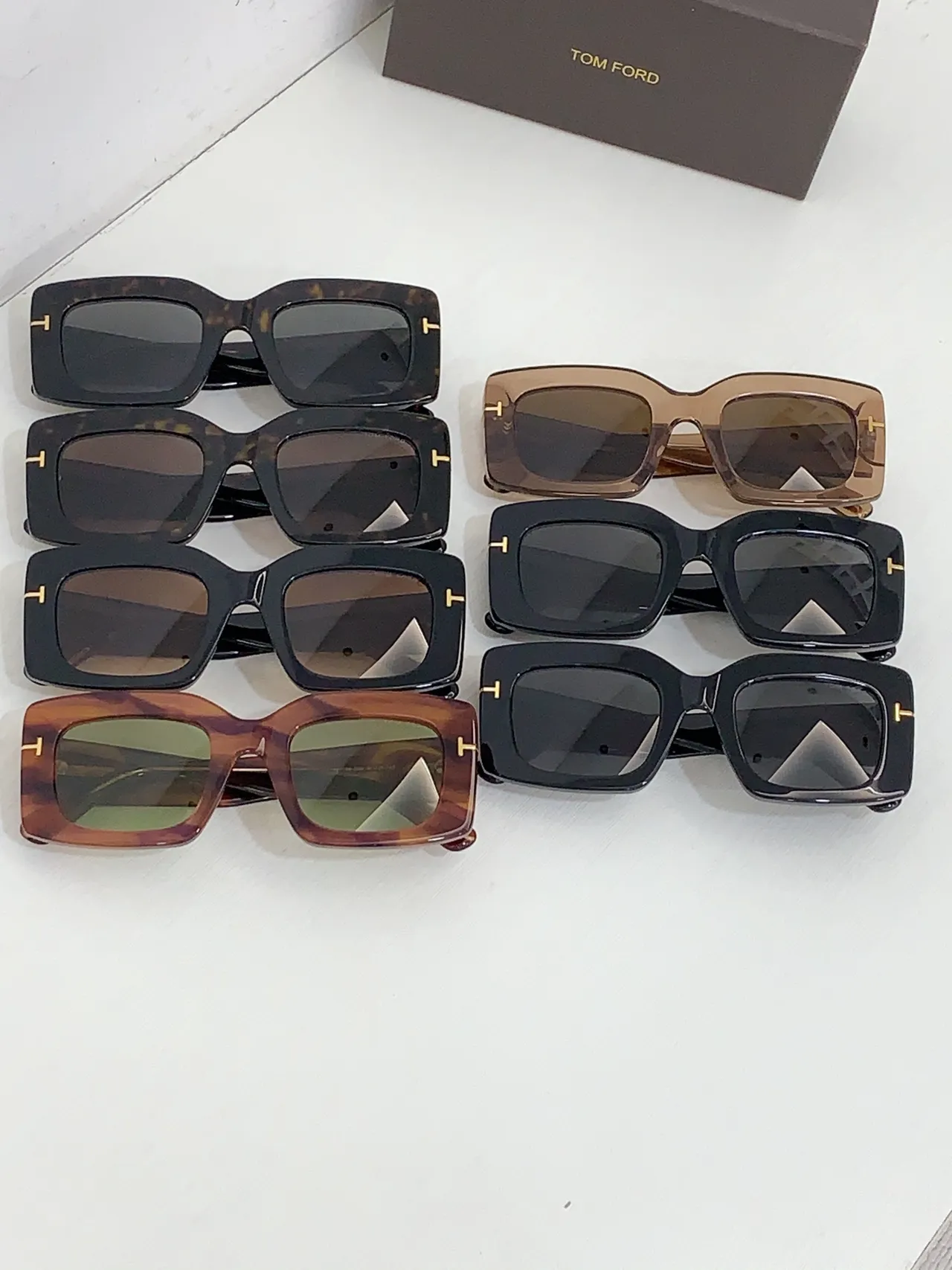 Tom Ford Tina óculos de sol oversized retangulares pretos foscos 9