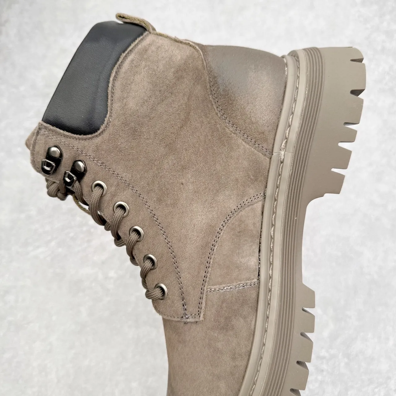 UGG Beige Black Suede Upper Leather Heel Counter Work Boots 5