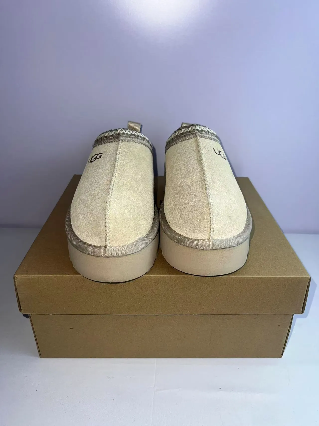 UGG Beige Gold Platform Sole Knit-Trimmed Collar Casual Shoes 6