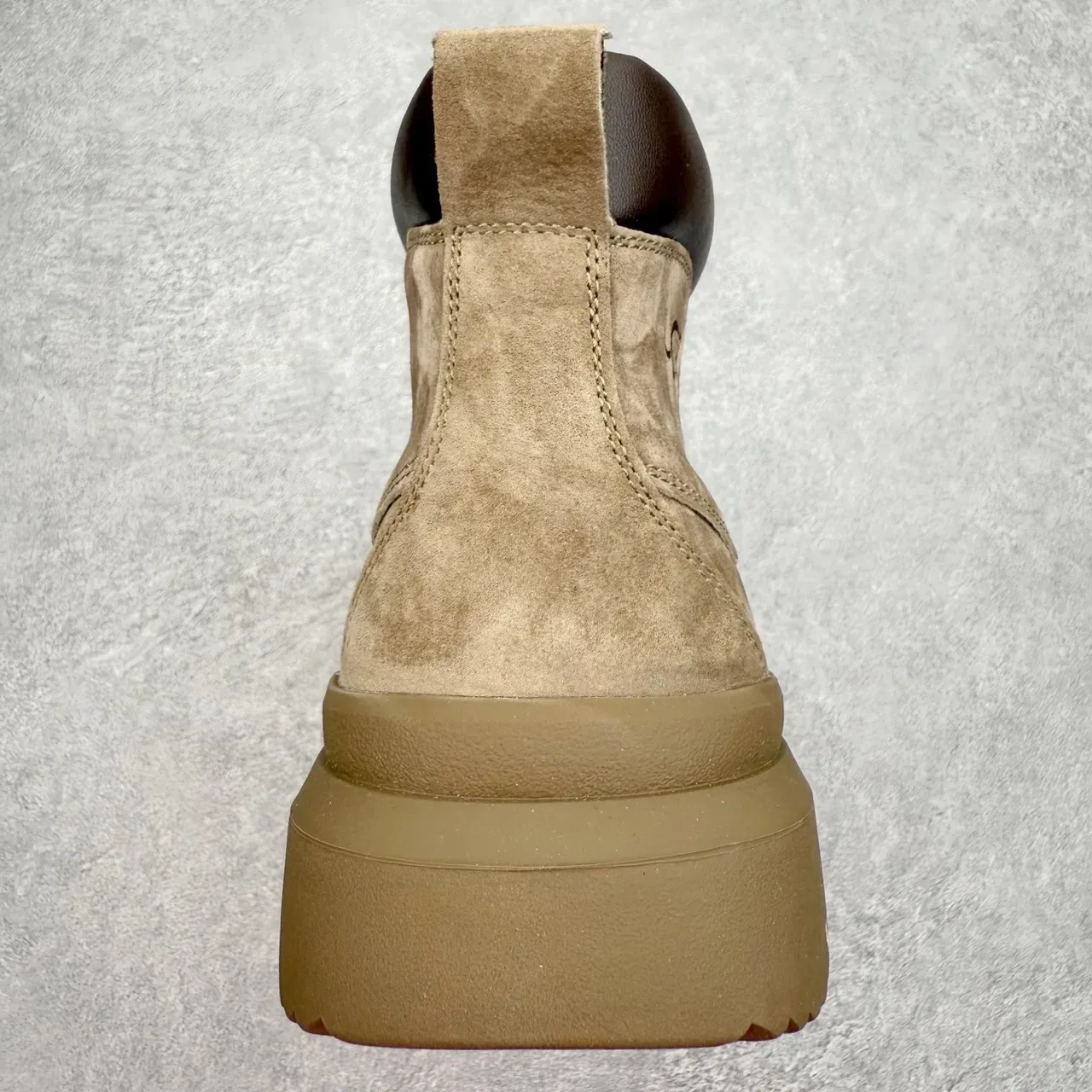 UGG Botas de Ante Beige Plataforma con Cordones 8
