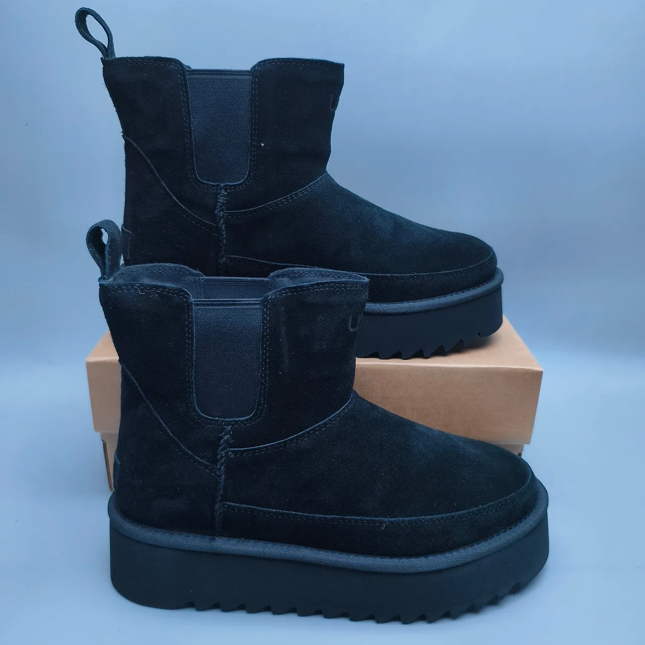 UGG Black Suede Upper Elastic Side Gussets Chelsea Boots 5
