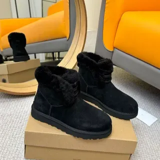 UGG 黑色羊麂皮鞋面 羊毛领 雪靴