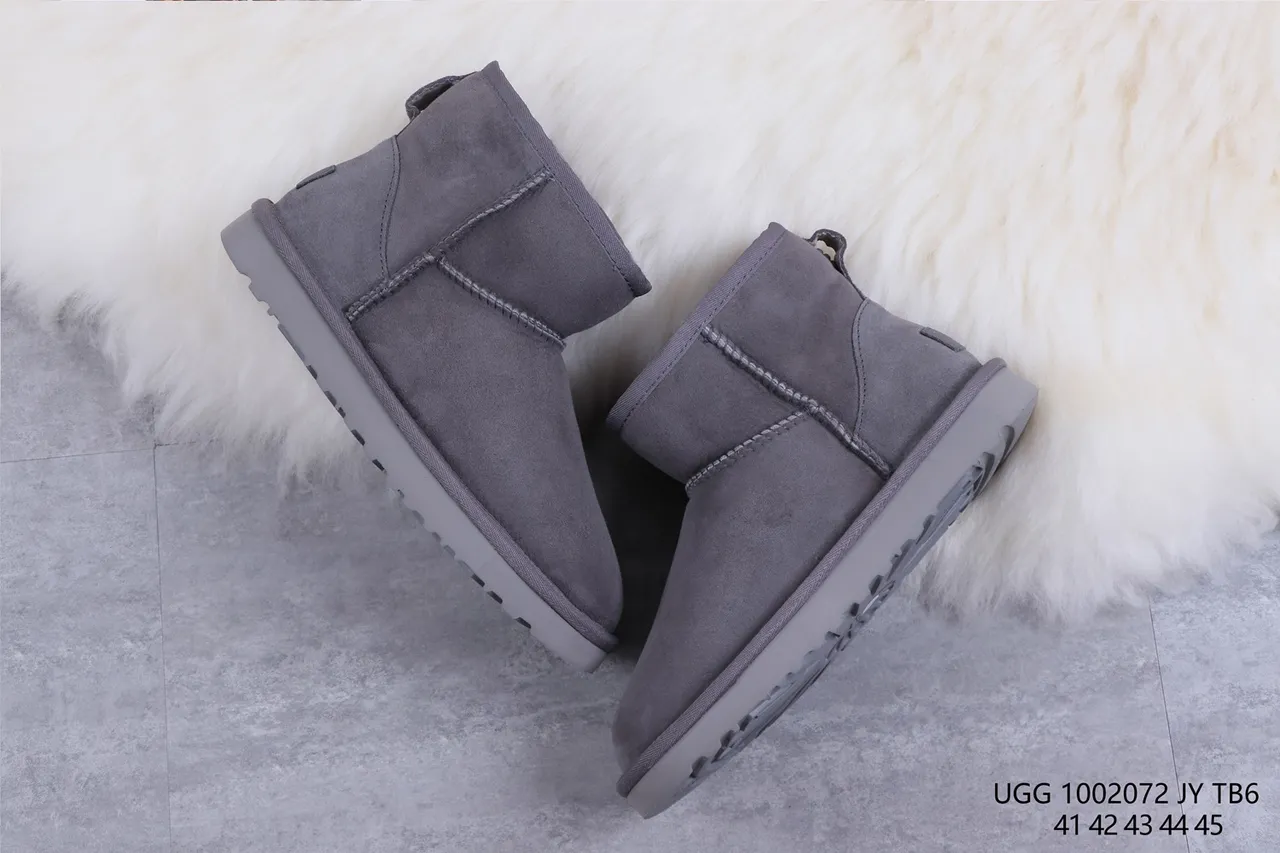 UGG Classic Mini কার্বন গ্রে স্নো বুটস 7