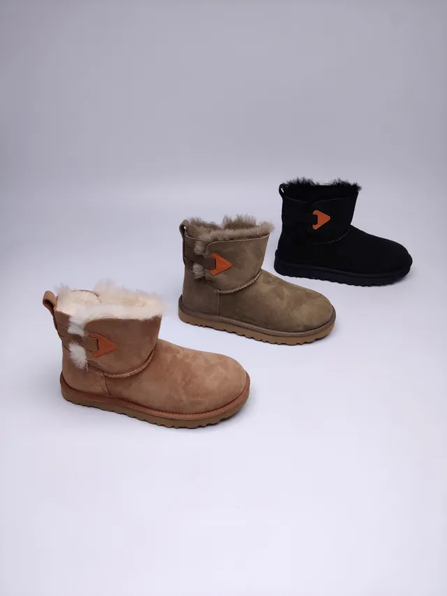 UGG Classic Mini 栗色棕麂皮羊毛里雪靴 2