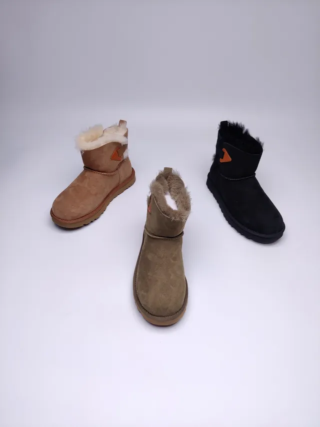UGG Classic Mini 栗色棕麂皮羊毛里雪靴 3