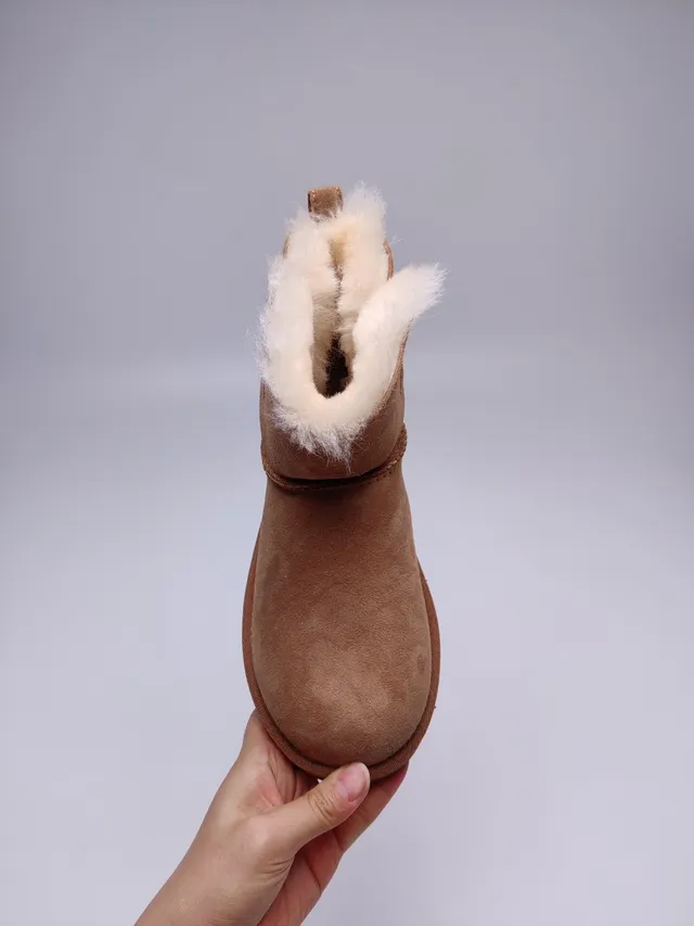 UGG Classic Mini 栗色棕麂皮羊毛里雪靴 7