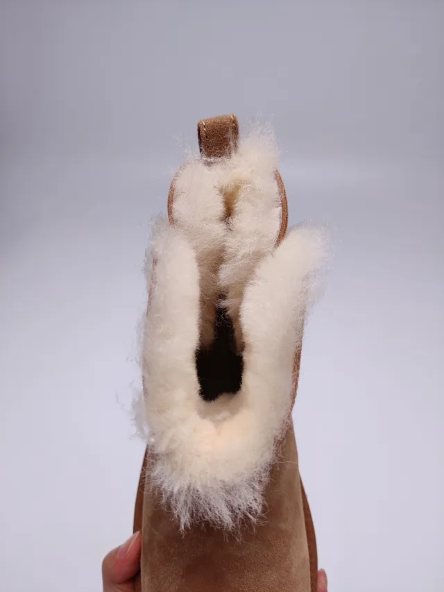 UGG Classic Mini 栗色棕麂皮羊毛里雪靴 8