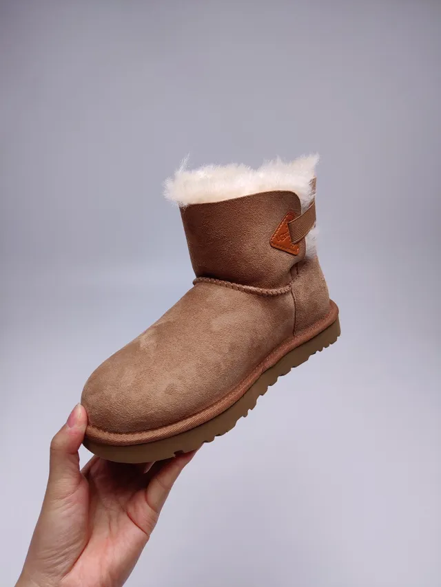 UGG Classic Mini 栗色棕麂皮羊毛里雪靴 10
