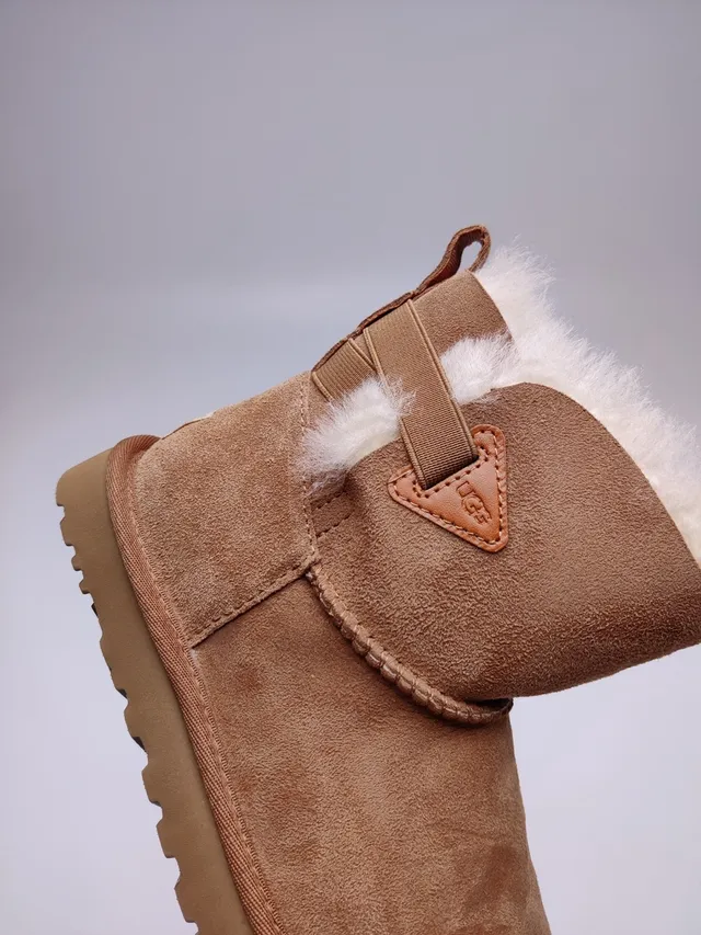 UGG Classic Mini 栗色棕麂皮羊毛里雪靴 14