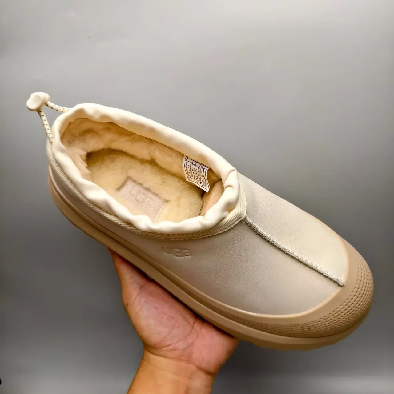 UGG Tasman Beige Bottes de Neige Slip-On Plateforme 5