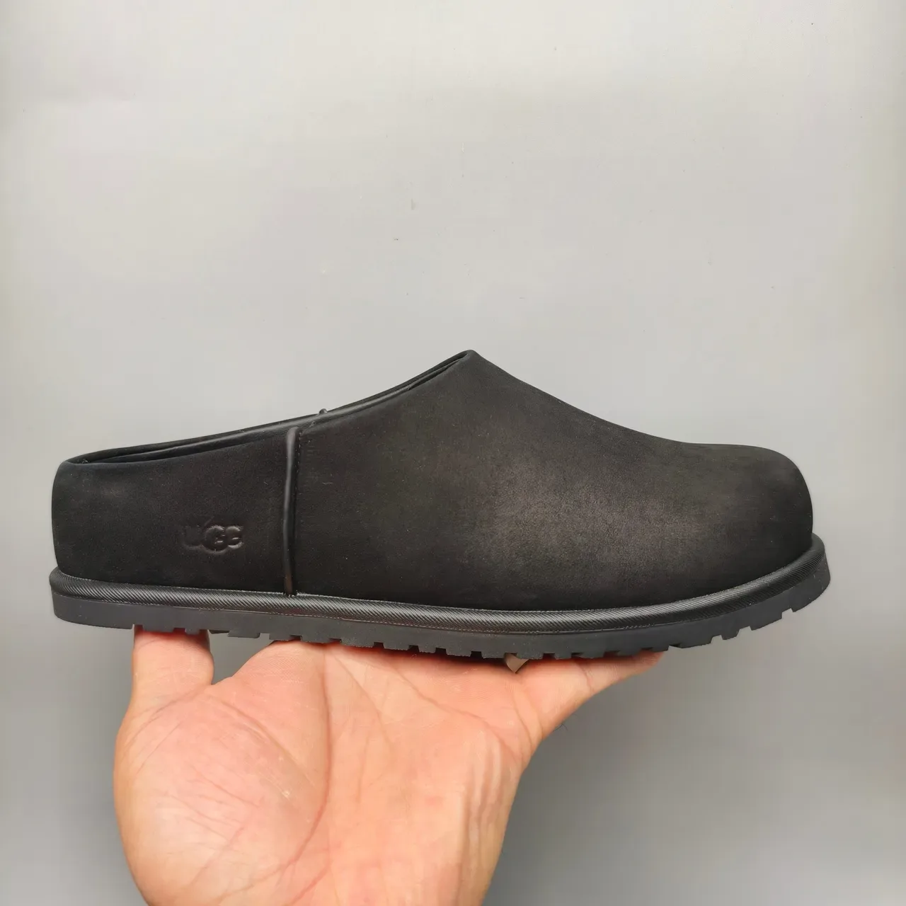 UGG Tasman Chaussures Casuales Daim Noir avec Élastique sur le Coté 2