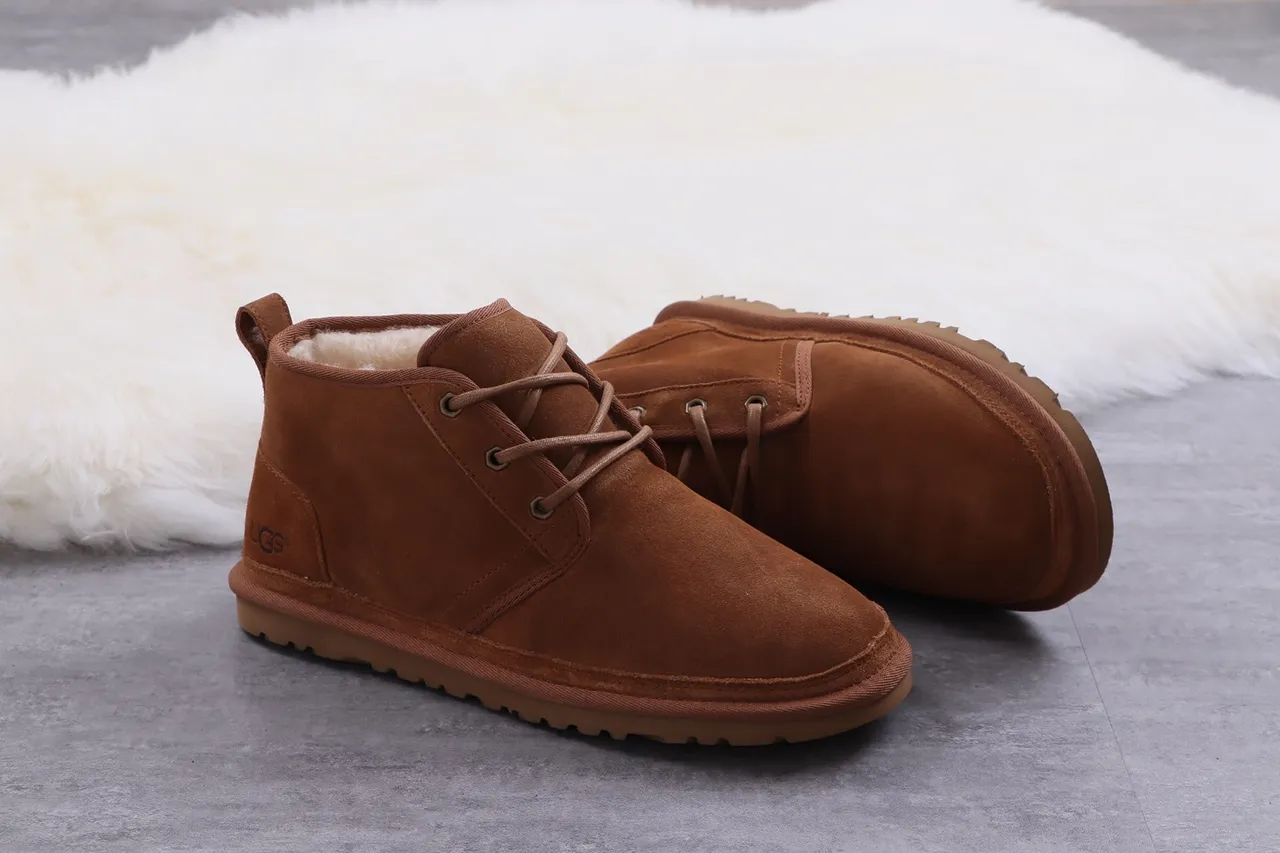 UGG Tasman Bottes de cheville en daim châtain fourrées en mouton à lacets 5