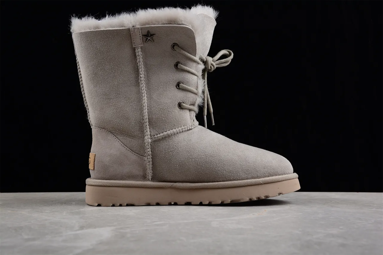 UGG Tasman 浅灰麂皮羊毛内里系带雪靴 5