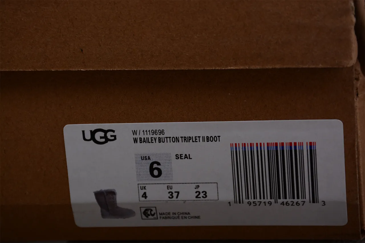 UGG Tasman 浅灰麂皮羊毛内里系带雪靴 10