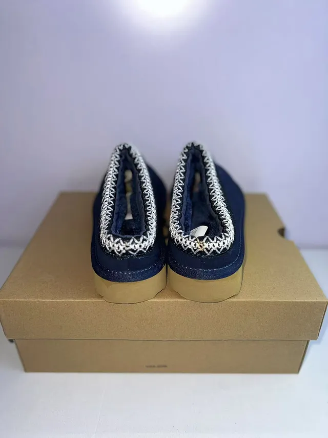 UGG Tasman Navy Beige Tige daim Tressé Blanc Et Noir Garniture Chaussons 5