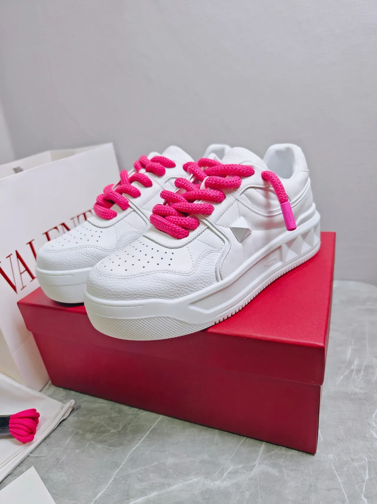 Valentino One Stud White Pink Leather Perforated Toe Lifestyle Sneakers 7