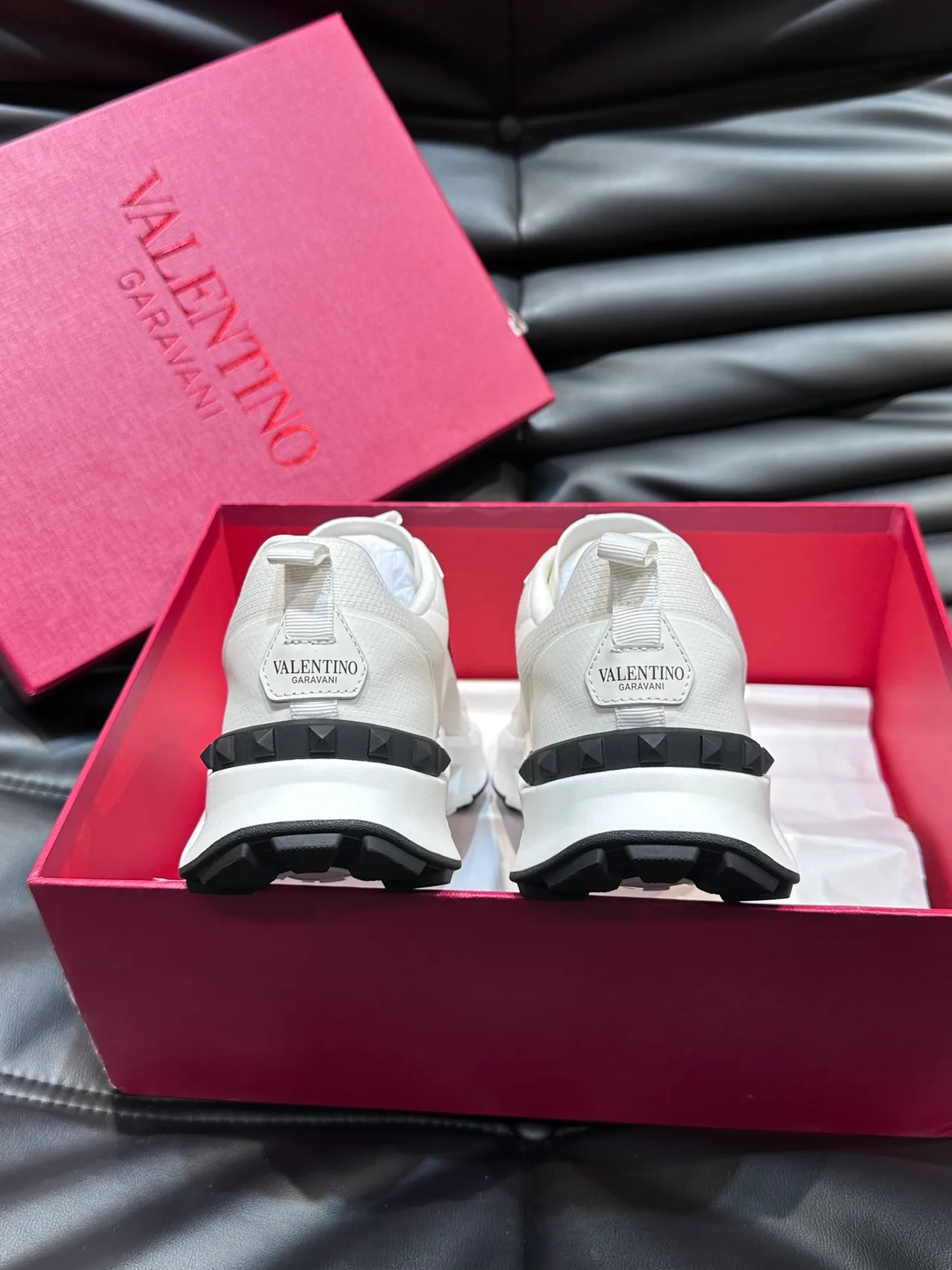 Valentino Rockstud Tênis Grosso Branco Preto Alça Tênis Grosso 3