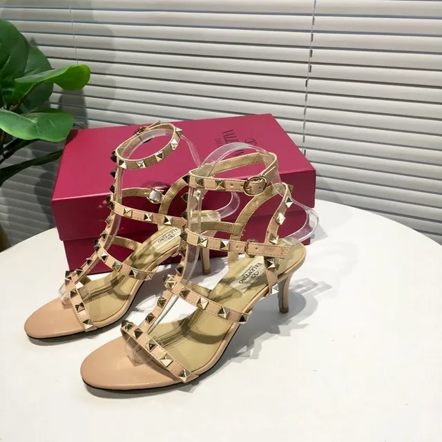 Valentino Rockstud ন্যুড স্টাডেড স্ট্র্যাপি স্টিলেটো 2