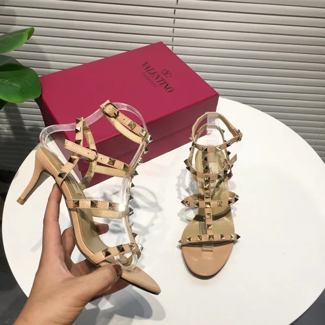 Valentino Rockstud ন্যুড স্টাডেড স্ট্র্যাপি স্টিলেটো 3
