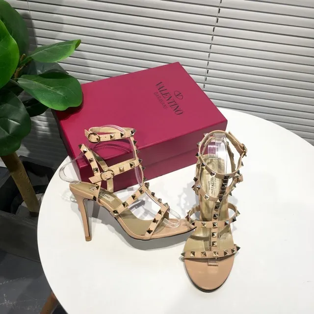 Valentino Rockstud ন্যুড স্টাডেড স্ট্র্যাপি স্টিলেটো 7