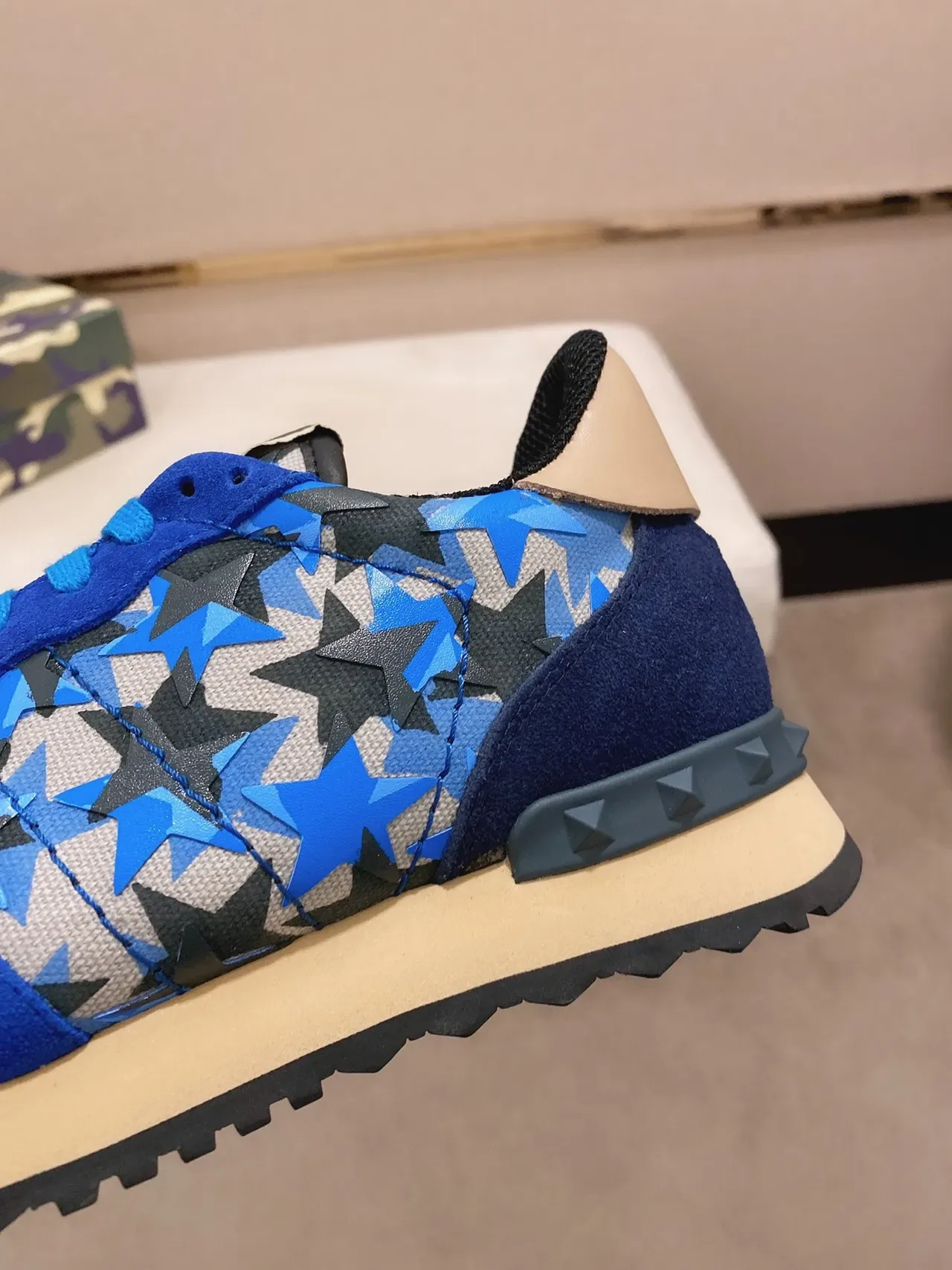 Valentino Rockstud Runner Blue Star-Print Lifestyle Sneakers 5