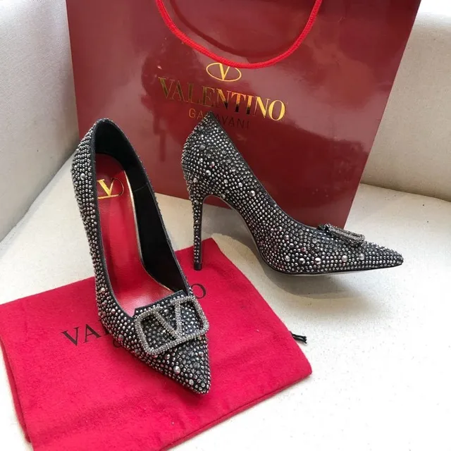 Valentino Rockstud स्टडेड पॉइंटेड-टू बकल स्टाइलेटो 8
