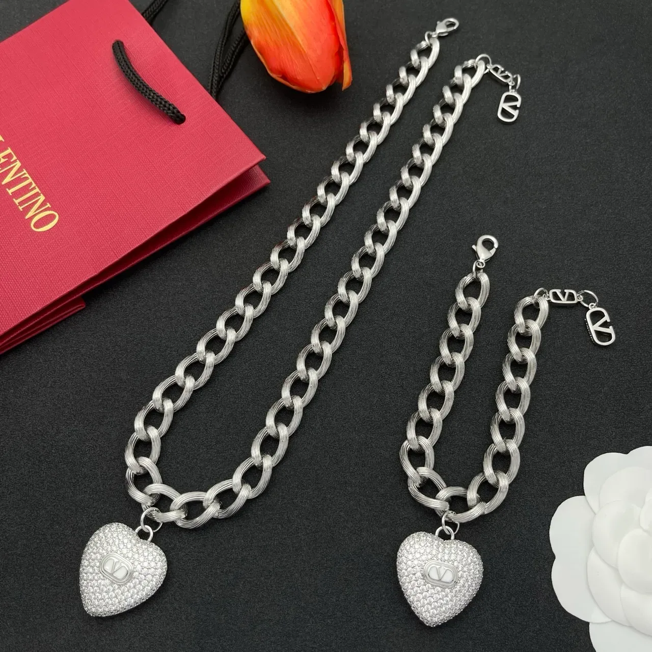 Valentino Silver White Twisted-Link Chain Pavé-Set Heart Pendant Bracelet 2