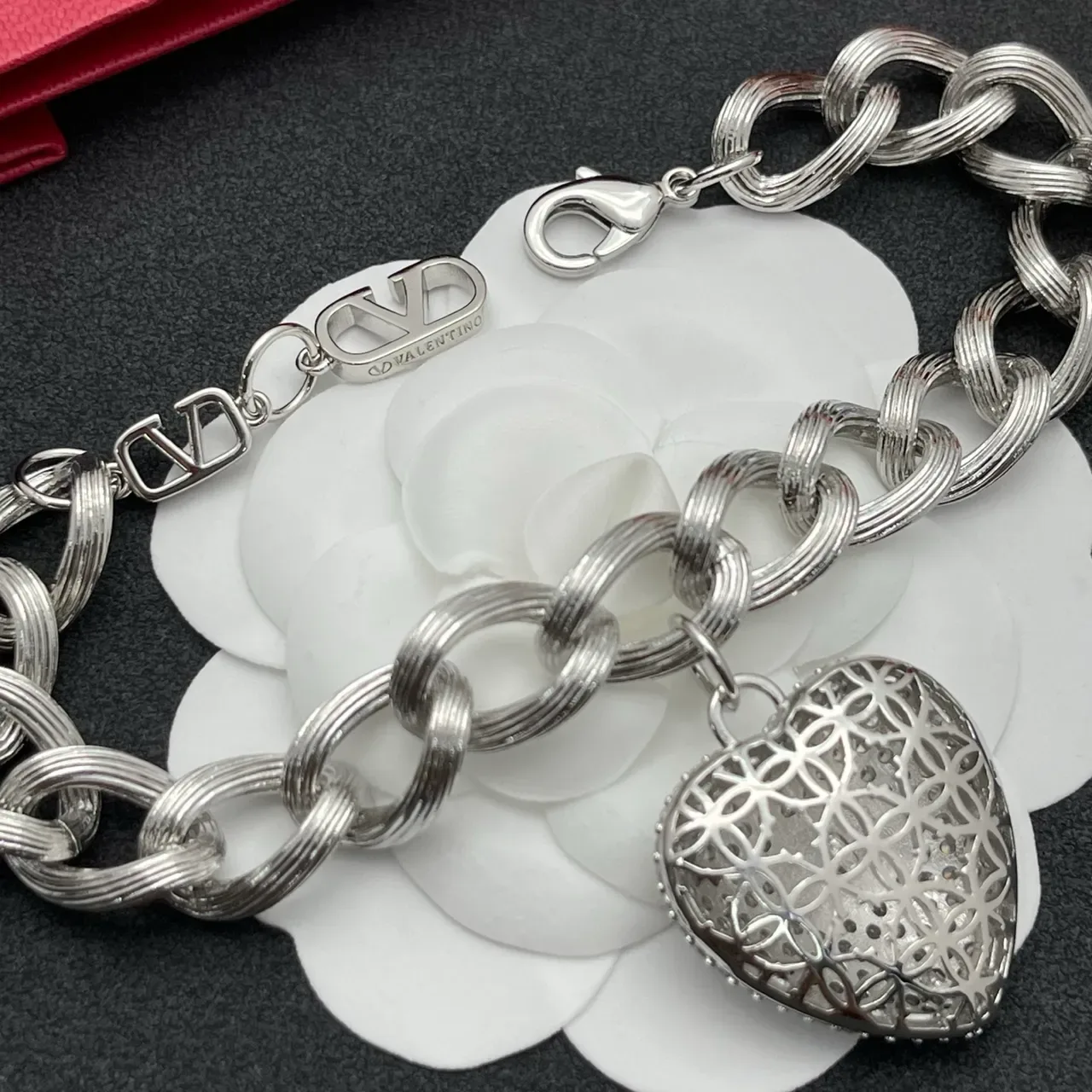 Valentino Silver White Twisted-Link Chain Pavé-Set Heart Pendant Bracelet 3