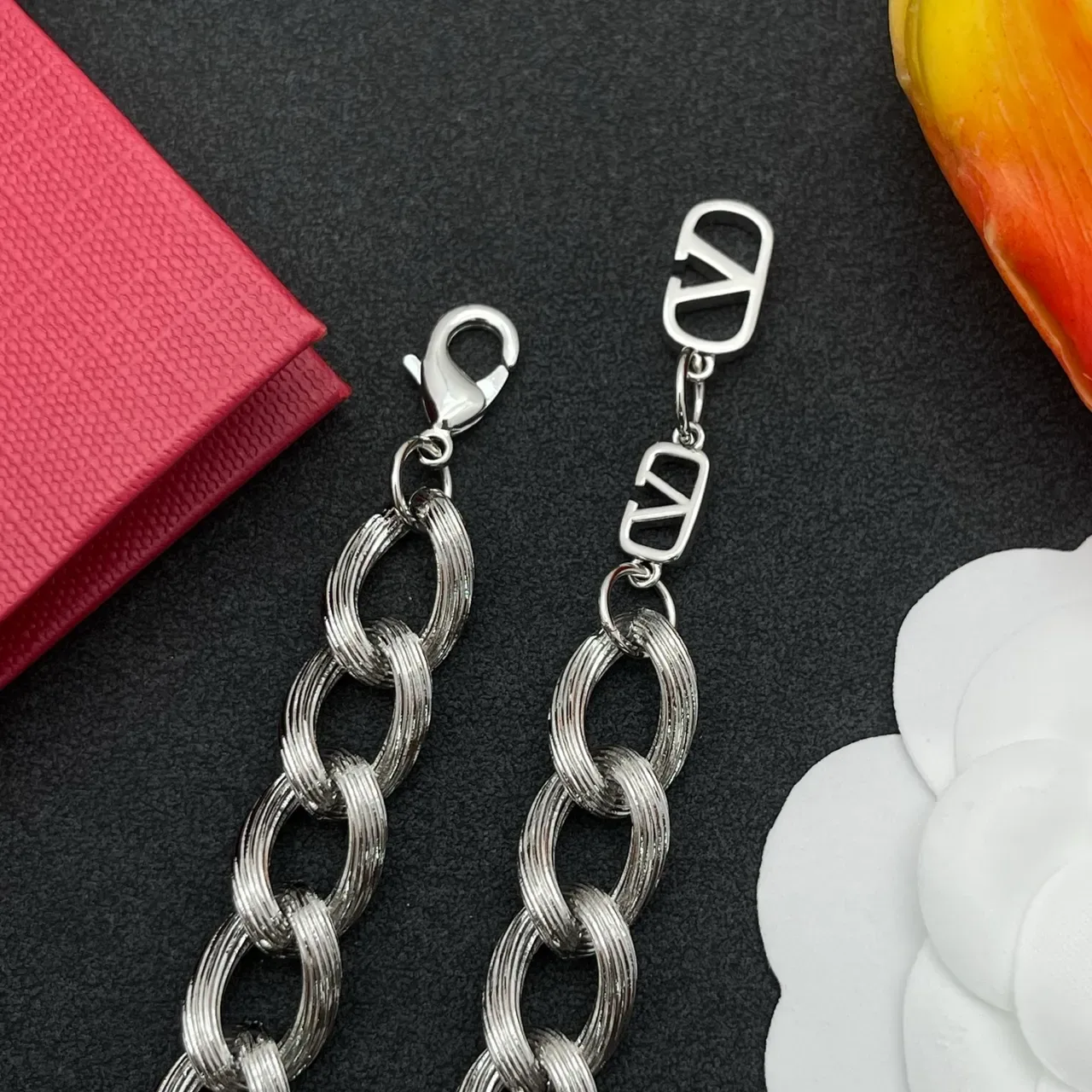 Valentino Silver White Twisted-Link Chain Pavé-Set Heart Pendant Bracelet 6