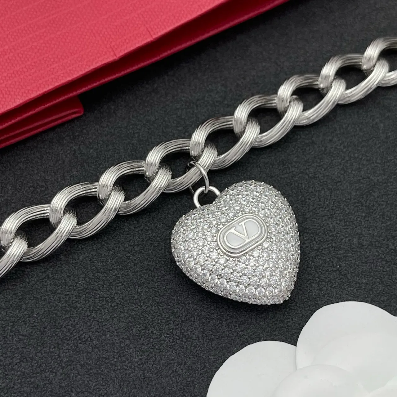 Valentino Silver White Twisted-Link Chain Pavé-Set Heart Pendant Bracelet 7