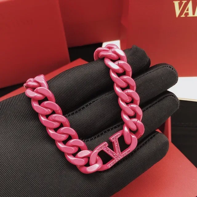 Valentino VLogo 粉色金属链条 标志性项链 5