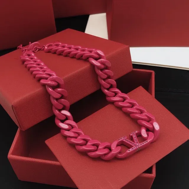 Valentino VLogo 粉色金属链条 标志性项链 6
