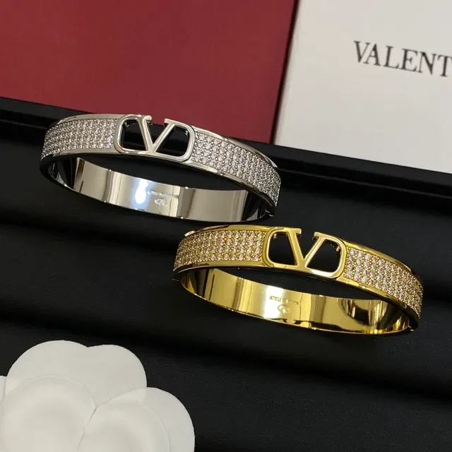 ব্যাঙ্গল Valentino VLTN পাভে ক্রিস্টাল Open V Logo 6
