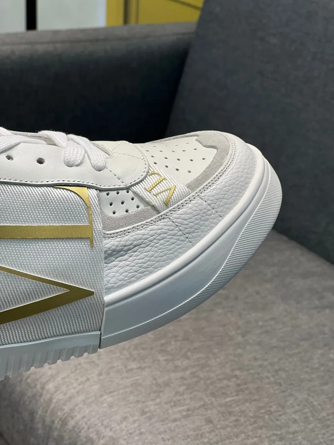 Valentino VLTN Zapatilla Blanca Dorado Cuero Superior Correa Estilo de Vida Zapatillas 3