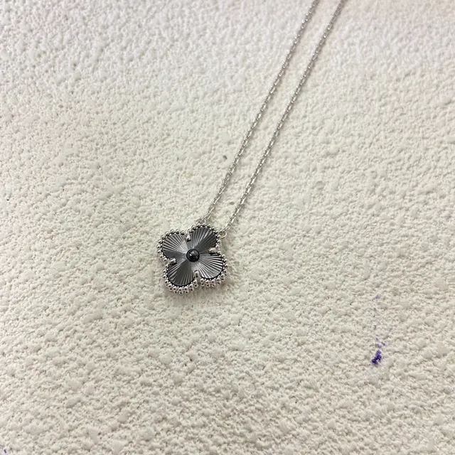 Van Cleef & Arpels Alhambra Black Enamel Four-Leaf Clover Necklace 4