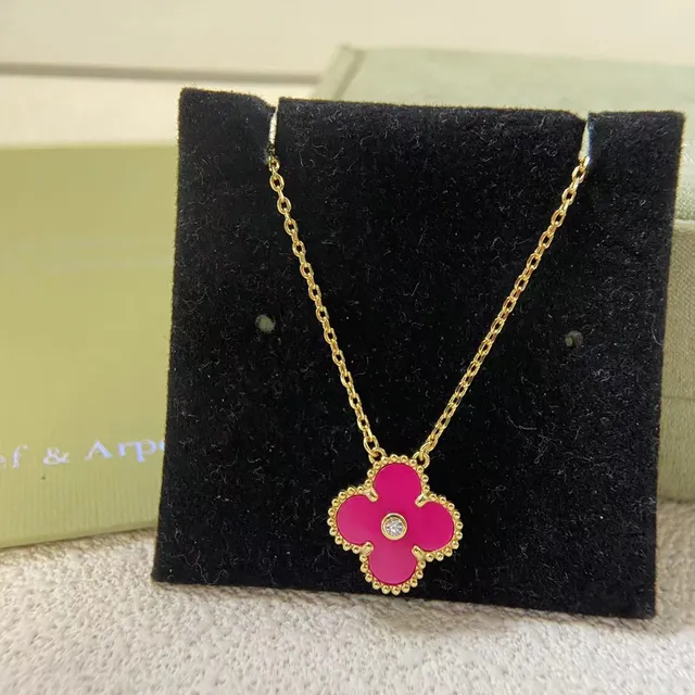 Van Cleef & Arpels Alhambra 紫红珐琅 四叶草项链 3
