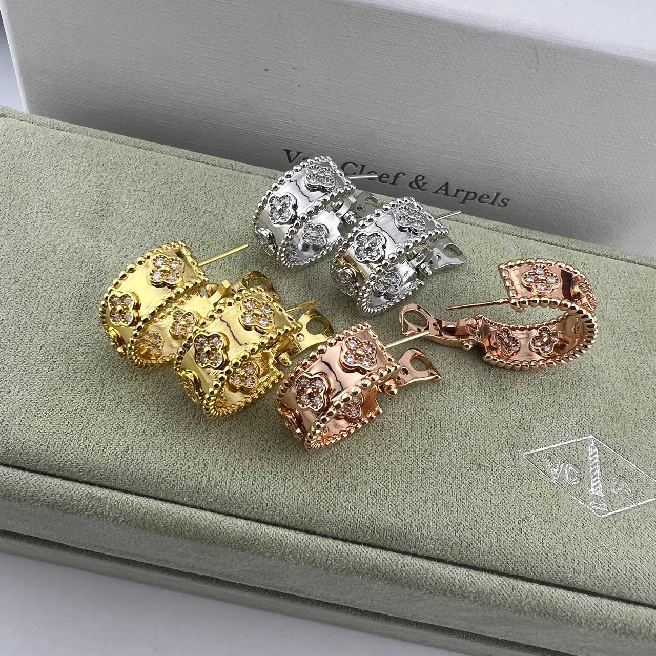 Van Cleef & Arpels Alhambra Gold Silver Wide Band Clover-Shaped Motif Ring 6