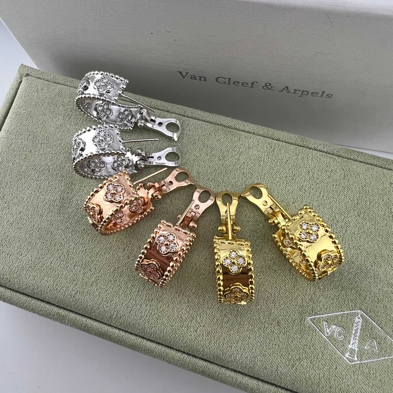 Van Cleef & Arpels Alhambra Gold Silver Wide Band Clover-Shaped Motif Ring 7
