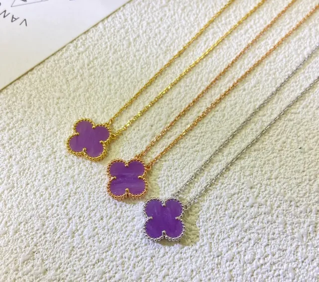 Van Cleef & Arpels Alhambra Esmalte Morado Trébol de Cuatro Hojas Collar 2