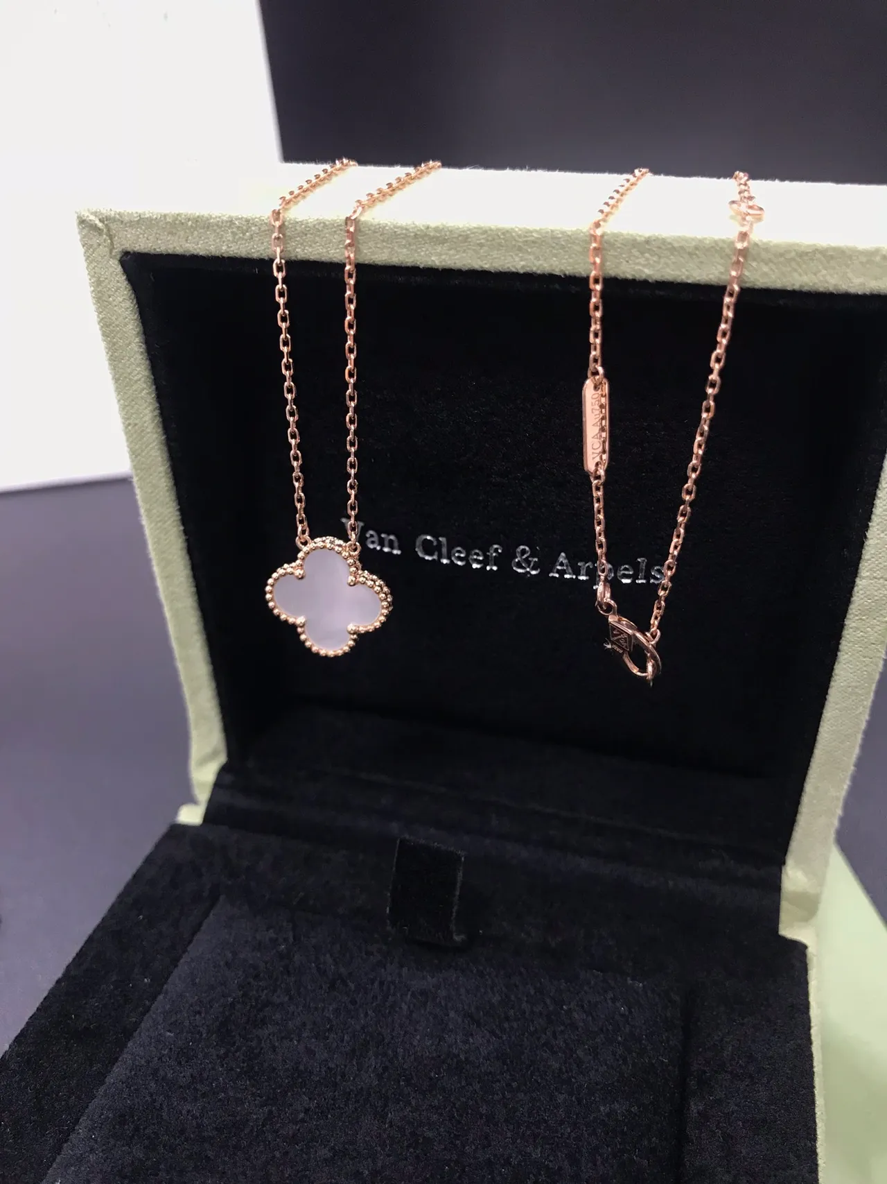 Van Cleef & Arpels Alhambra Tiger's Eye Gold Necklace 5