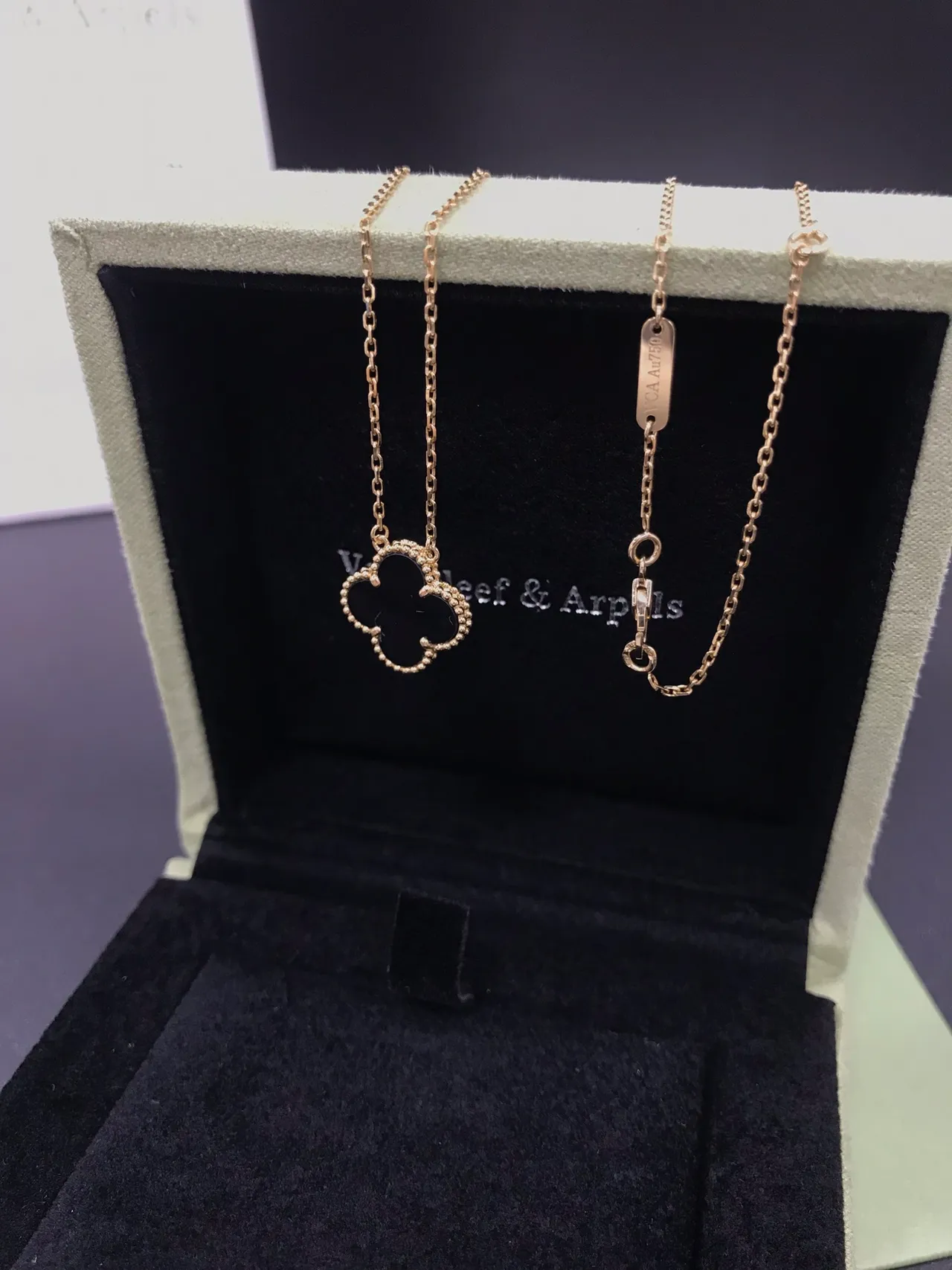 Van Cleef & Arpels Alhambra Tiger's Eye Gold Necklace 8